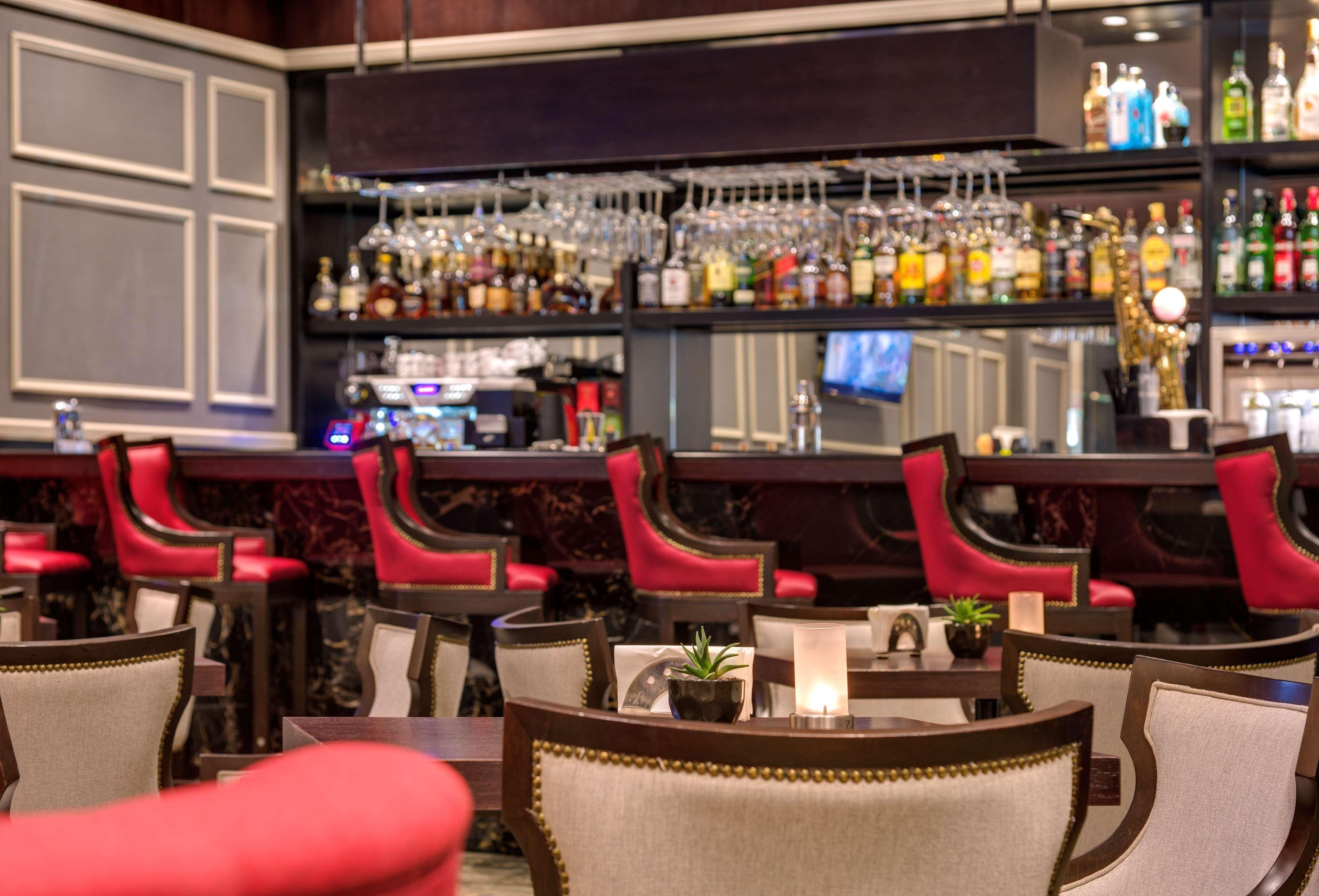 Radisson Blu Leogrand מלון צ'יסינאו