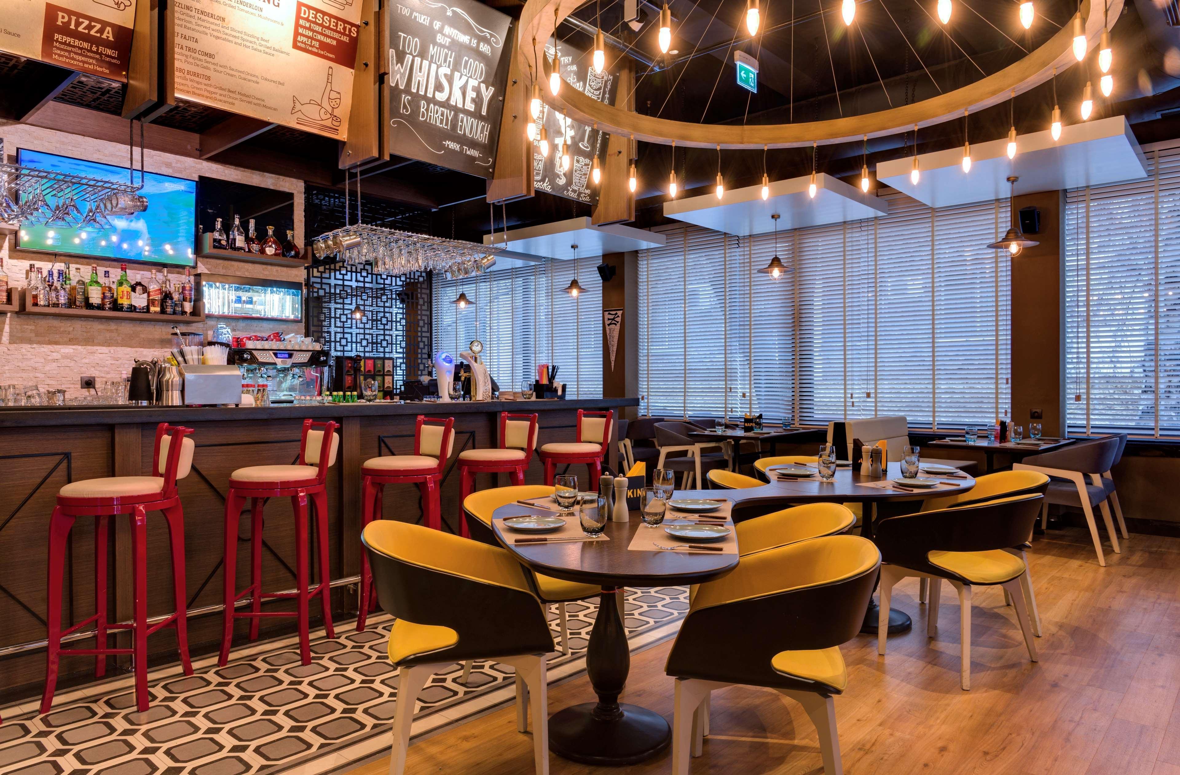 Готель Radisson Blu Leogrand