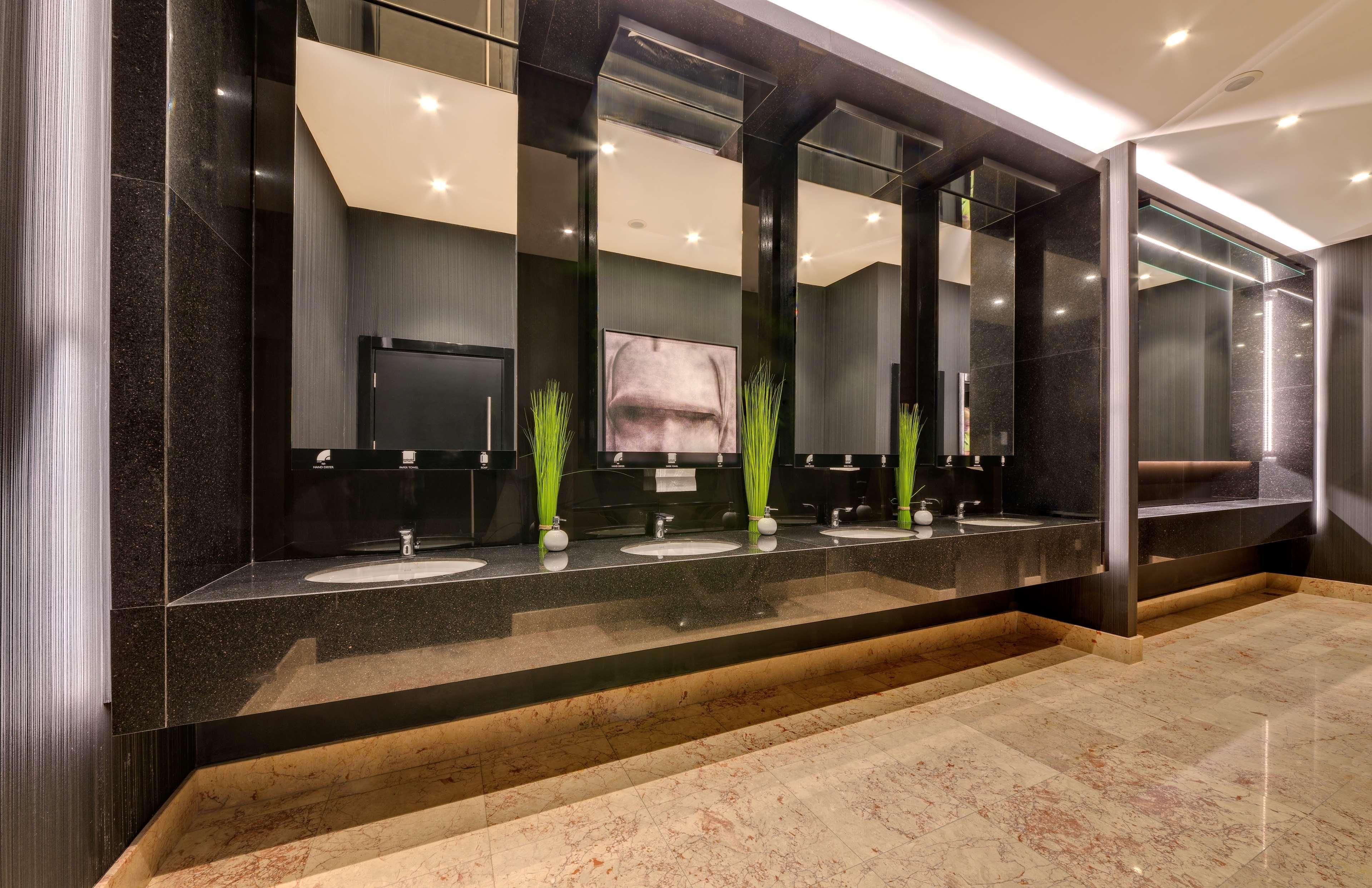 Radisson Blu Leogrand מלון