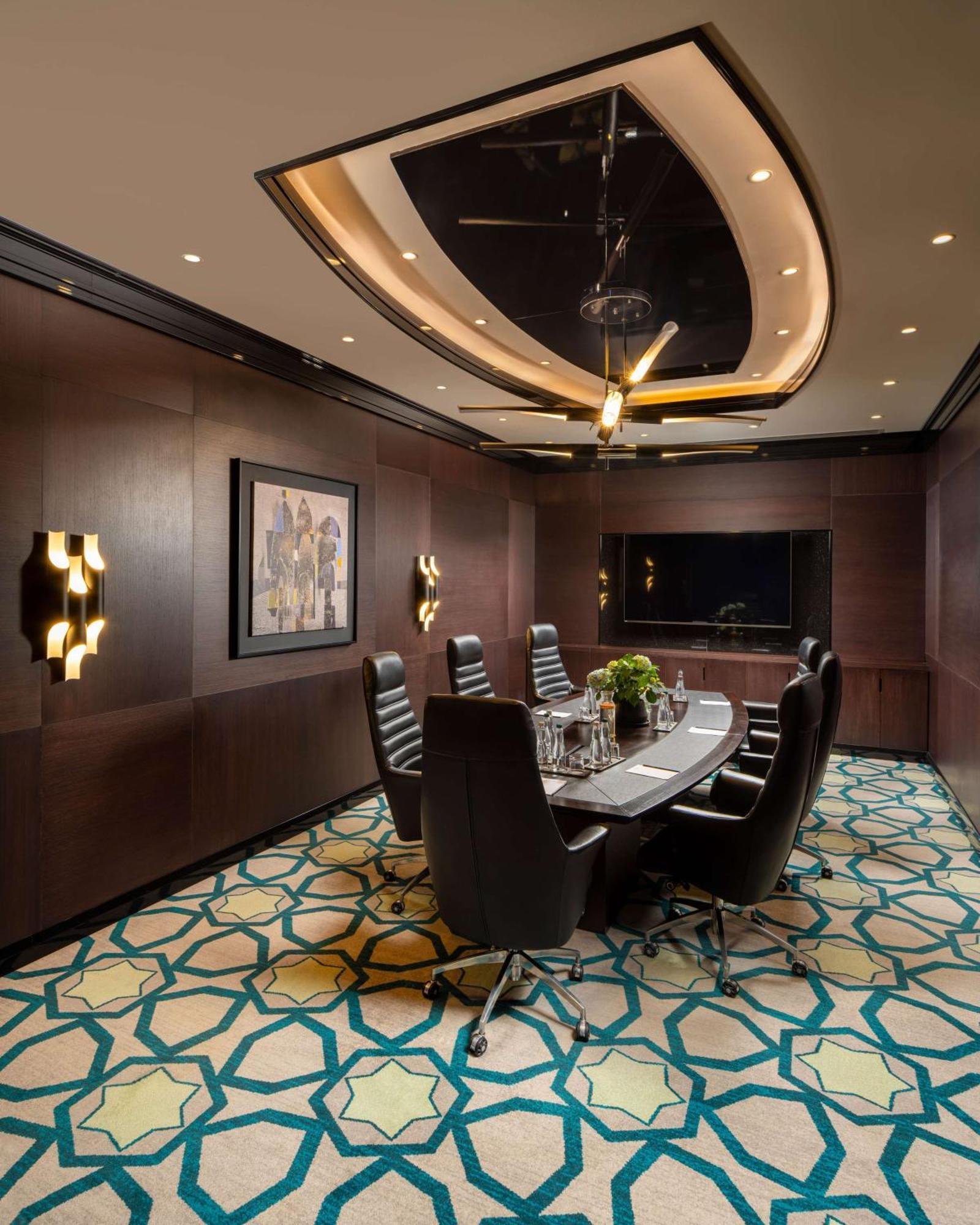 Radisson Blu Leogrand 5*