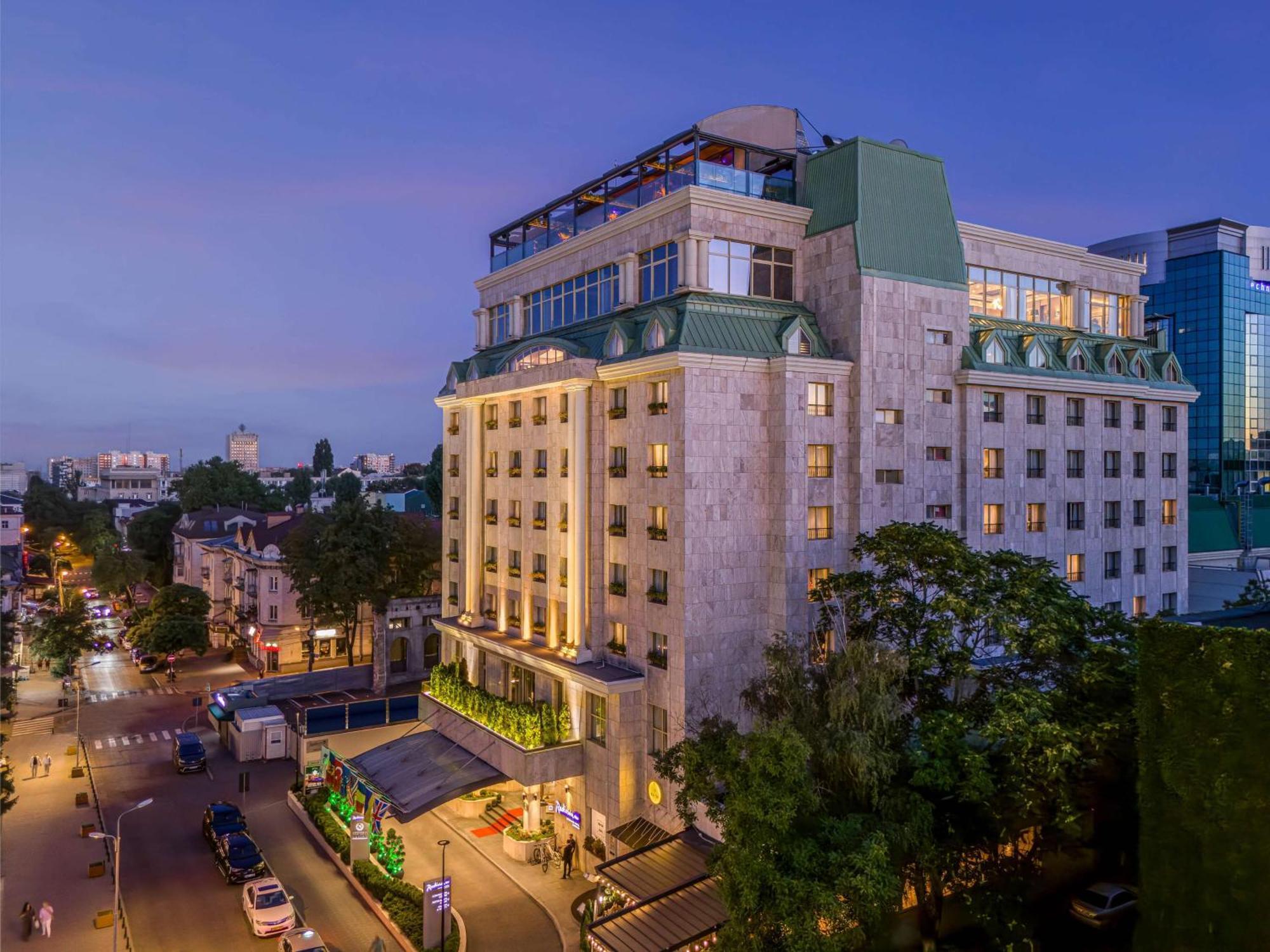 Готель Radisson Blu Leogrand Кишинів